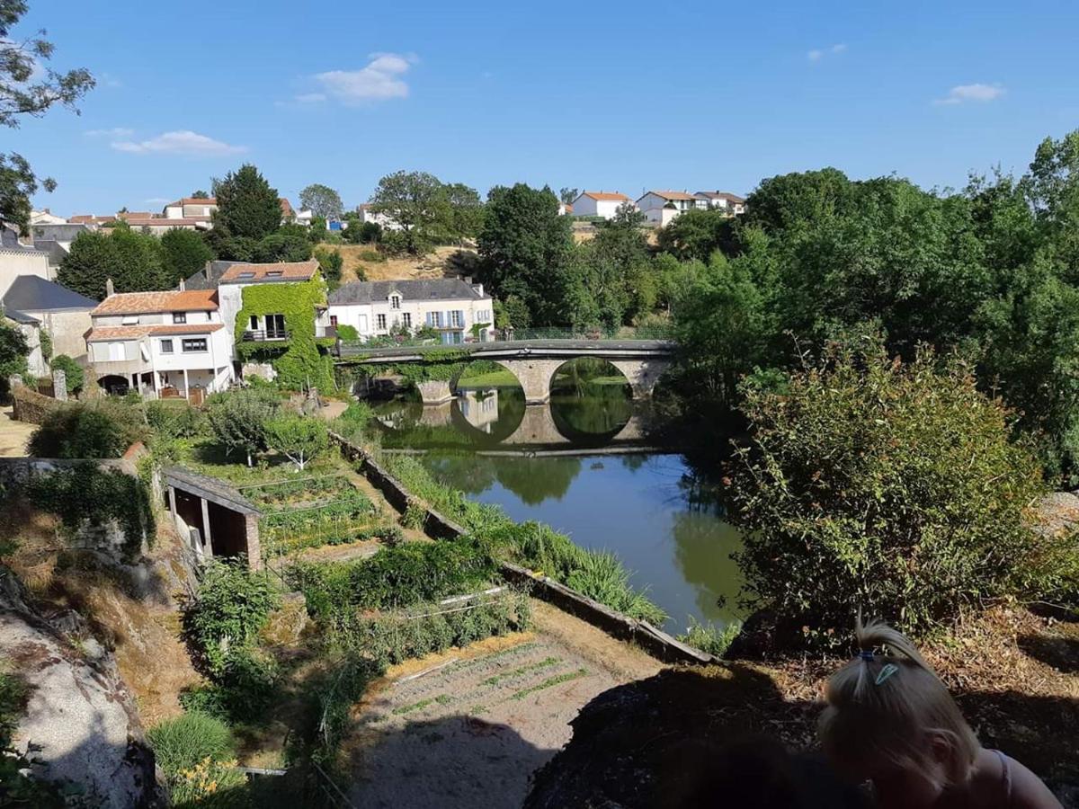 Gîte la Belle Vallée maison indépendante 80m2, 2 chambres à 10 min du Puy du Fou Treize-Vents Esterno foto